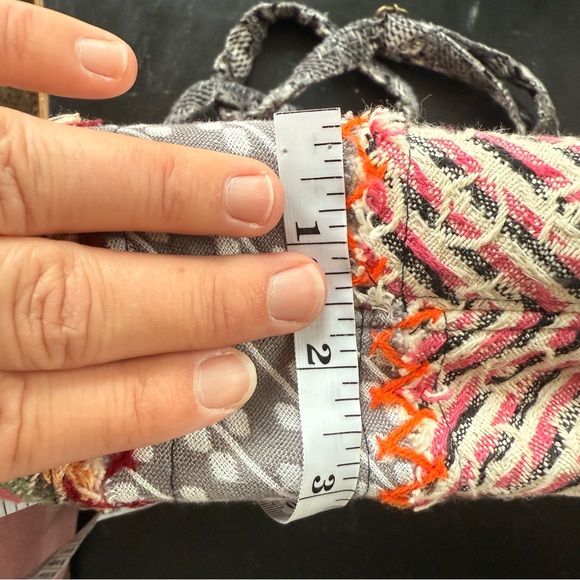 Demdaco Your Journey Crossbody Bag Patchwork Boho Hippie Multicolor - Picture 11 of 11